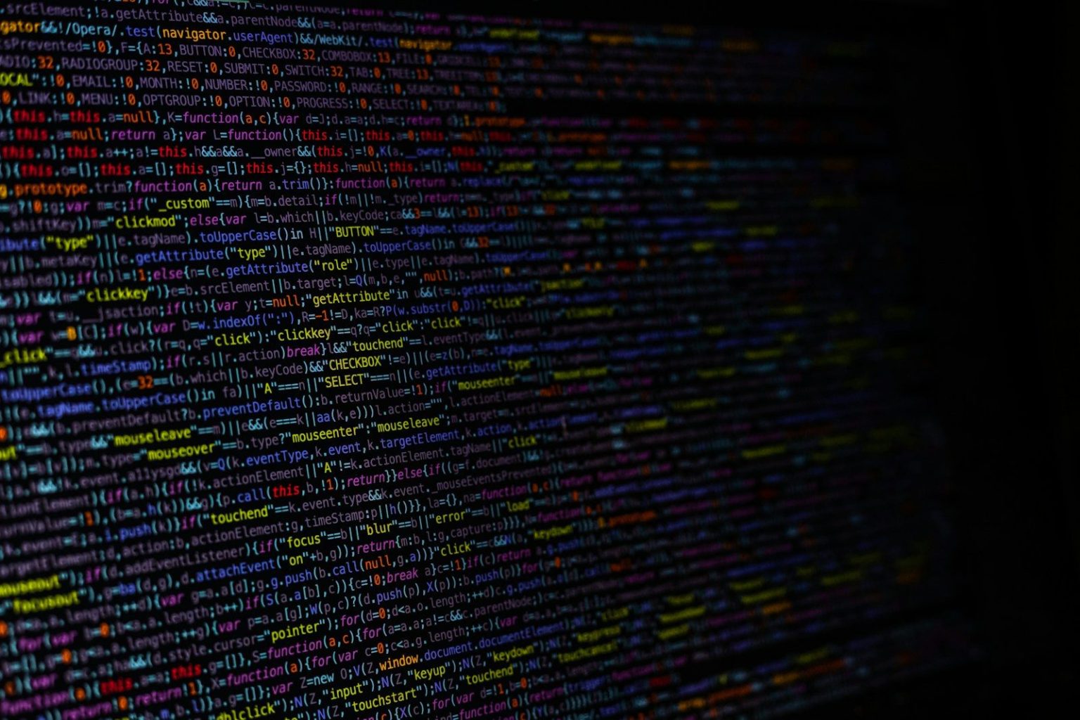 Co to jest refaktoryzacja kodu? Techniki i korzyści dla jakości oraz skalowalności aplikacji black and white striped textile